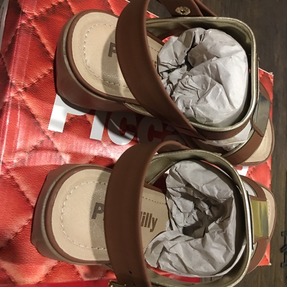 Piccadilly Comfort Tech Double T-Bar Sandals Sz 7 - Picture 6 of 9